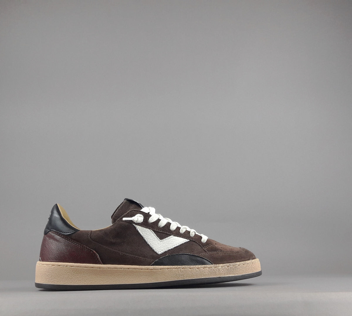 4B12 Sneakers Play New Uomo Camoscio Marrone Scuro