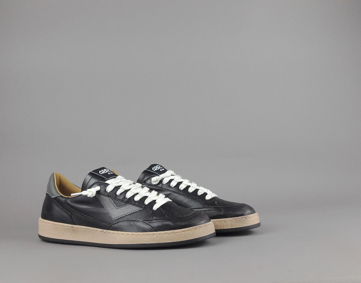 4B12 Sneakers Play New Uomo Pelle Nero