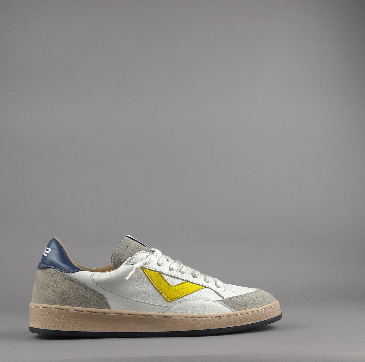 4B12 Sneakers Uomo Play Pelle Camoscio Bianco