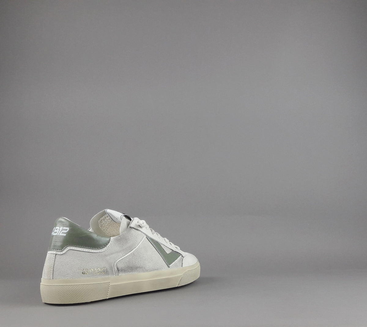 4B12 Sneakers Uomo Retro Camoscio Bianco Opaco