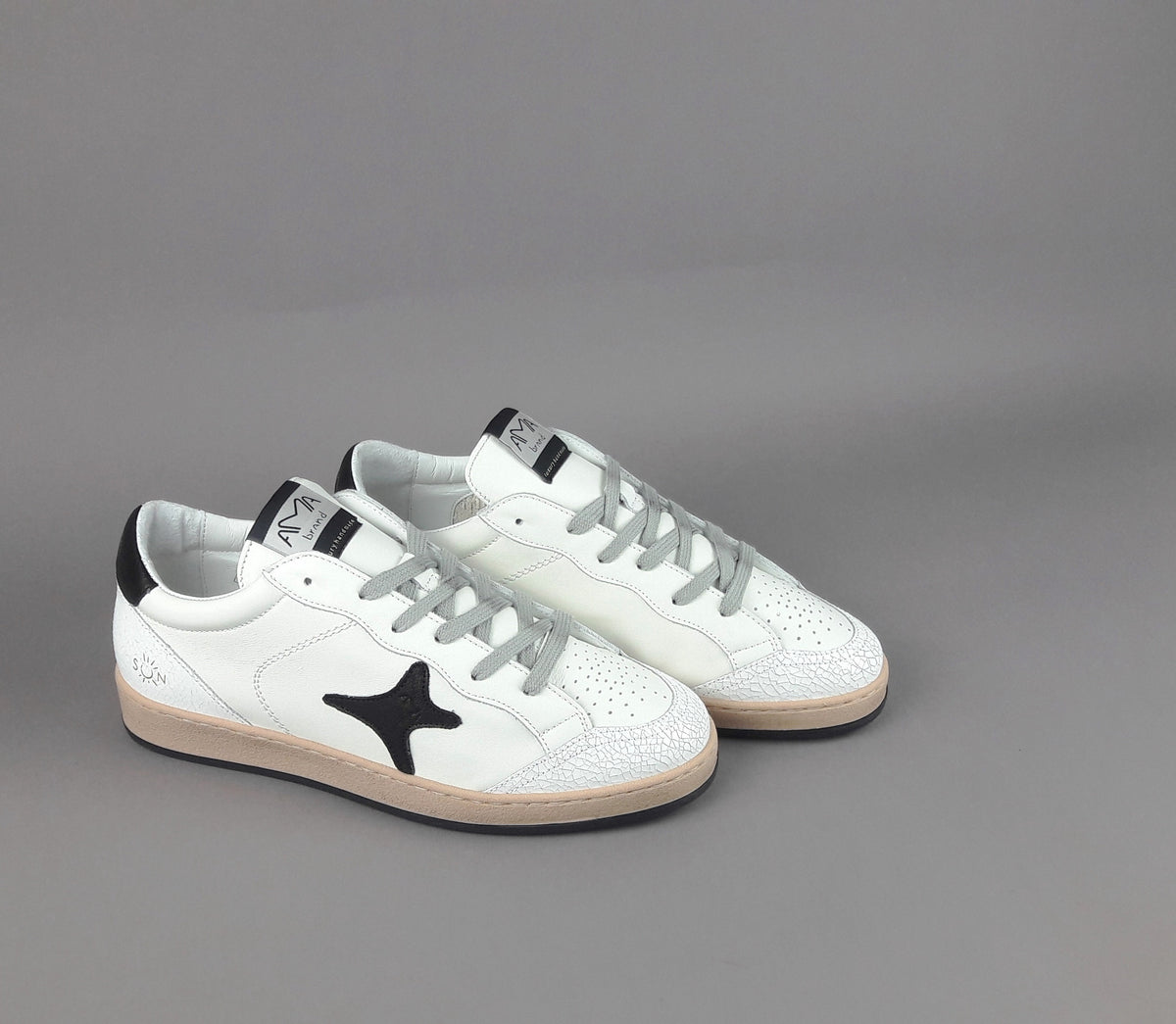 Ama Brand Sun Uomo Pelle Bianco