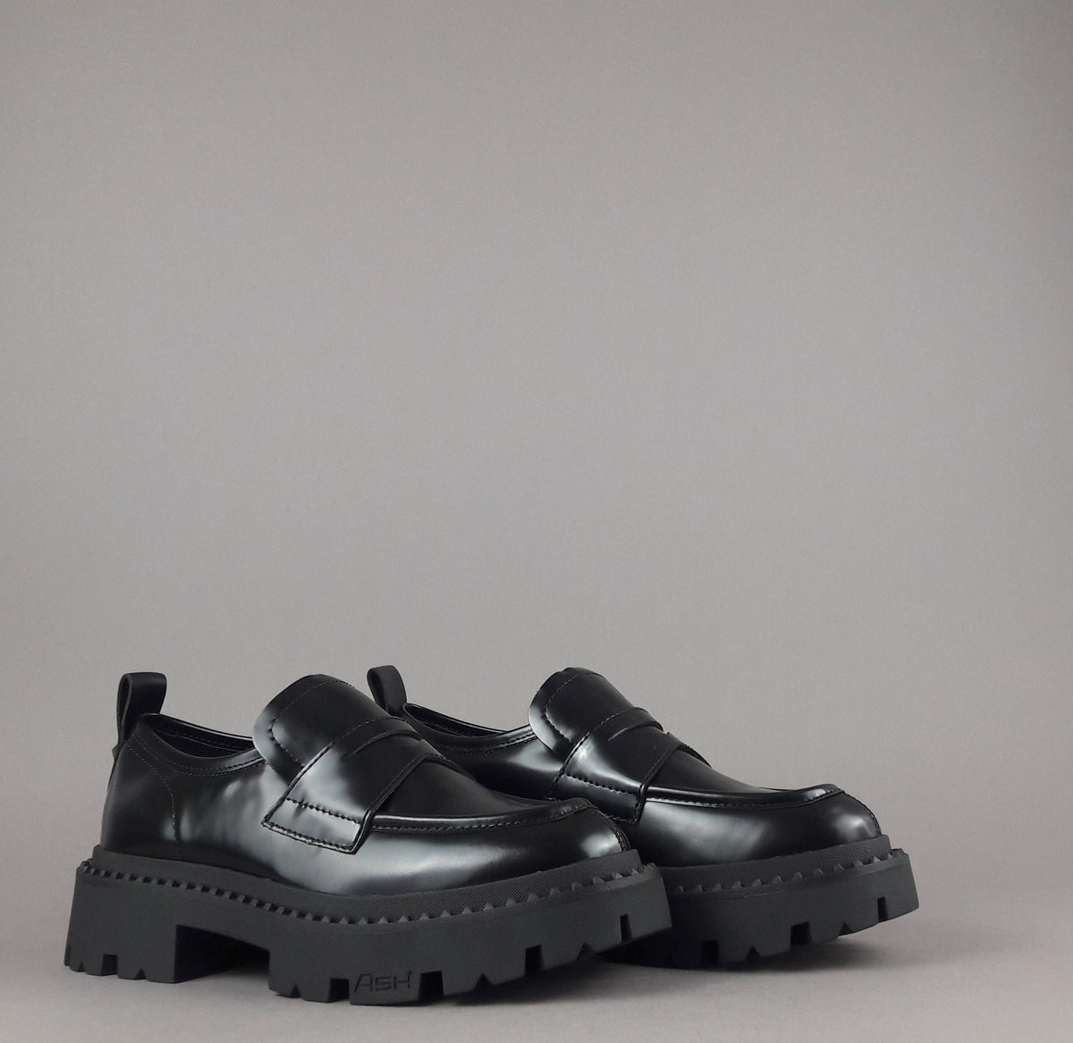 ASH Mocassini Donna Genial Studs Pelle Abrasivata Nero