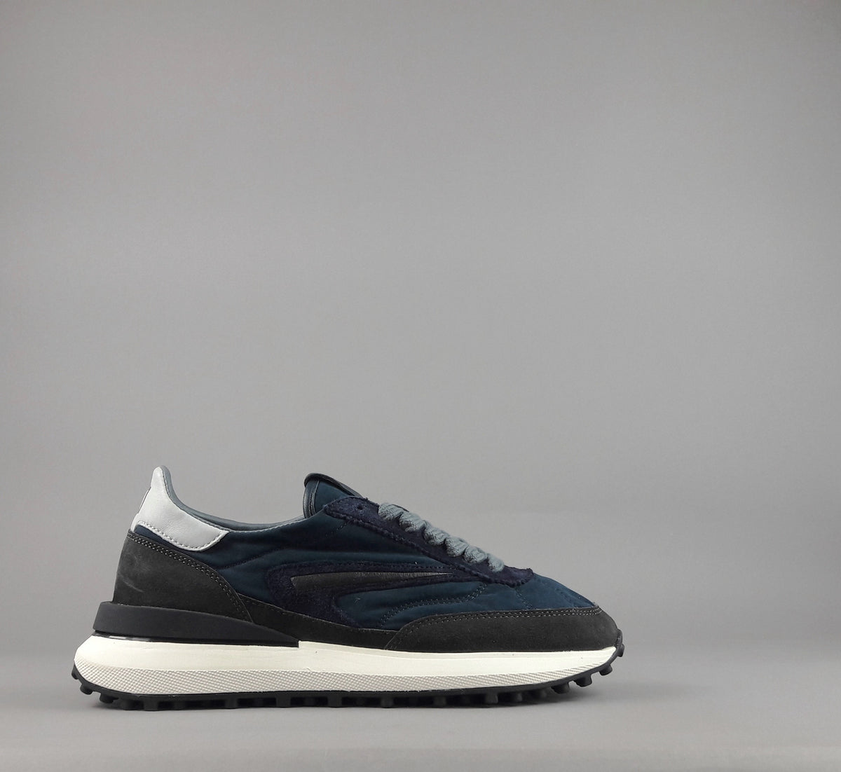 D.A.T.E. Athleta Uomo Camoscio E Tela Blu Scuro