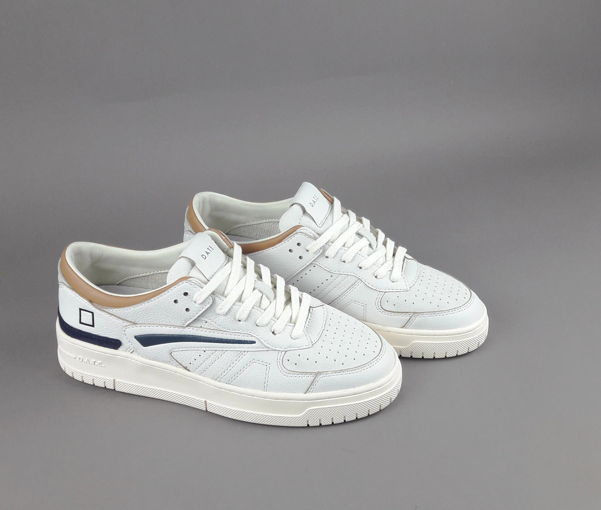 D.A.T.E. Sneakers Torneo Uomo Pelle Camoscio Bianco Ghiaccio