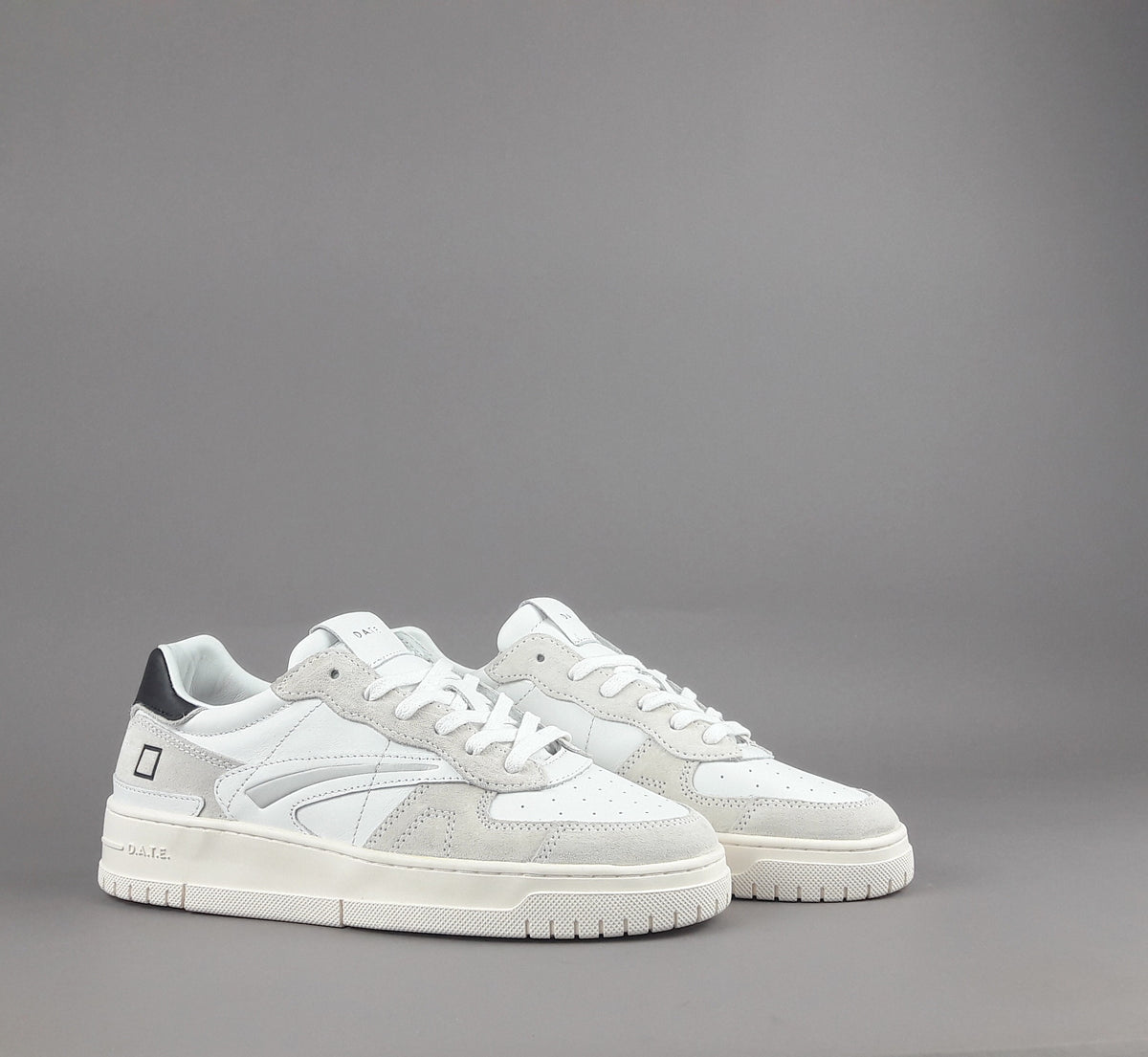 D.A.T.E. Sneakers Torneo Uomo Pelle Camoscio Bianco Ghiaccio