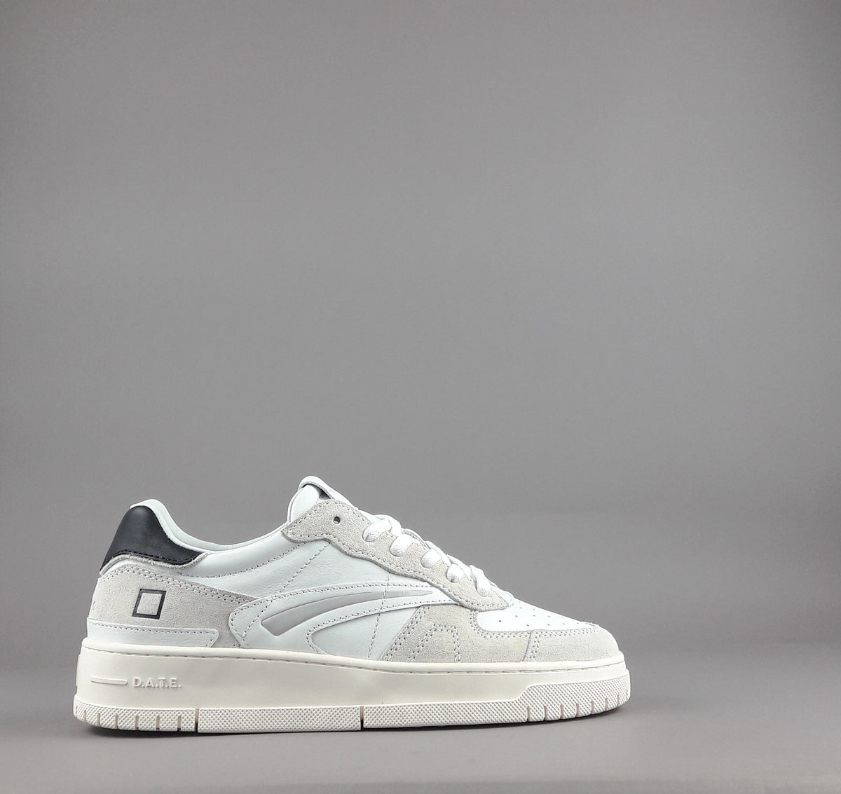 D.A.T.E. Sneakers Torneo Uomo Pelle Camoscio Bianco Ghiaccio