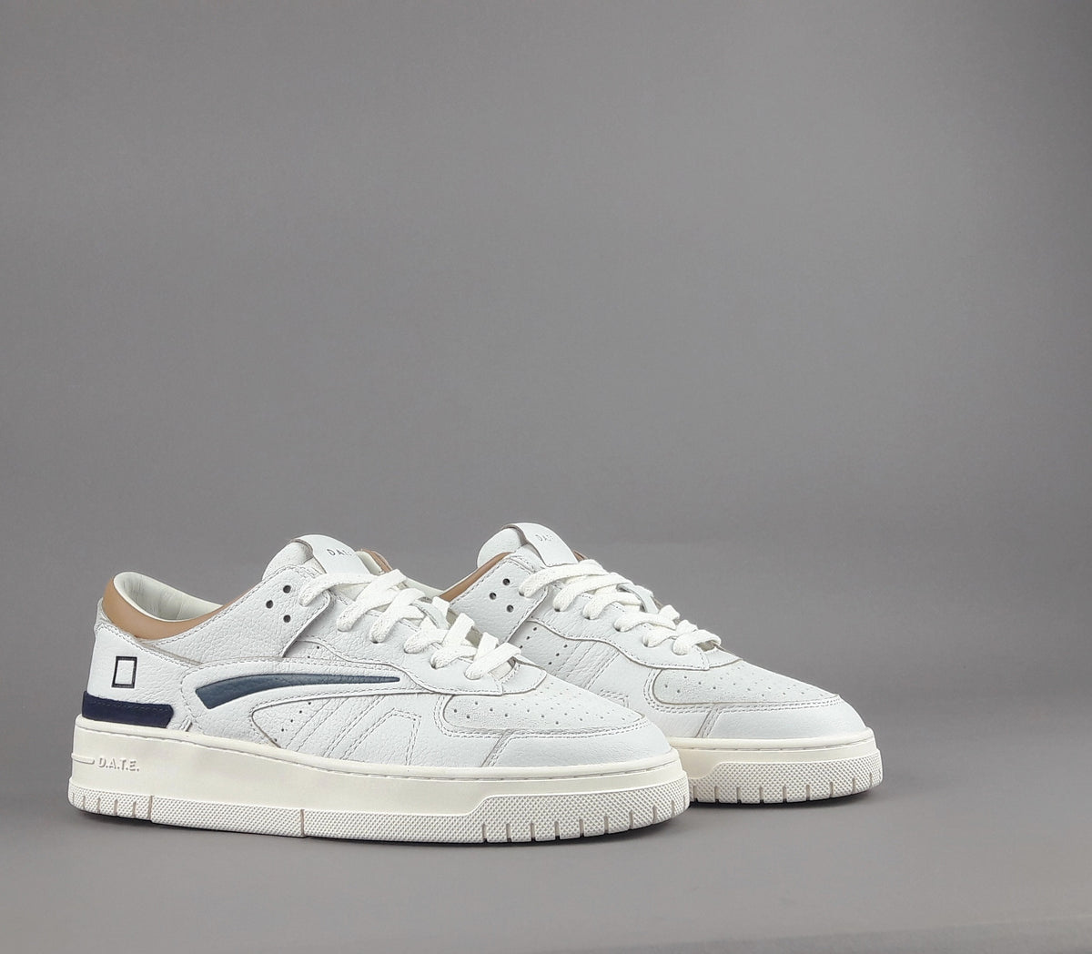 D.A.T.E. Sneakers Torneo Uomo Pelle Camoscio Bianco Ghiaccio