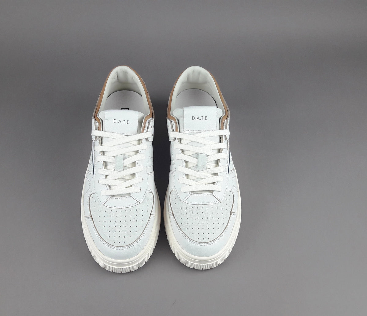 D.A.T.E. Sneakers Torneo Uomo Pelle Camoscio Bianco Ghiaccio