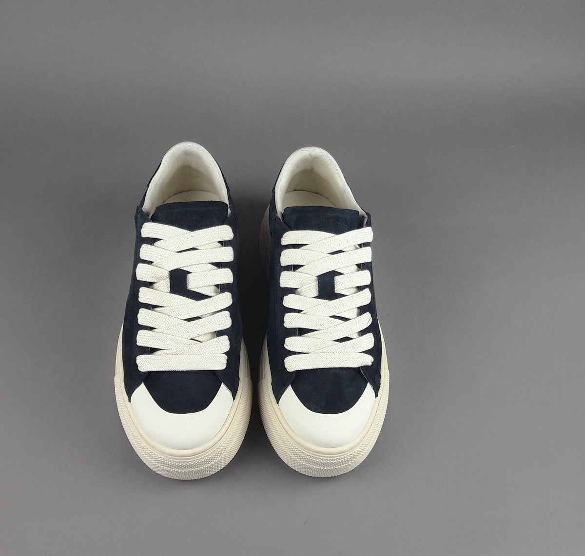 Demna Sneakers Uomo Camoscio Blu Scuro