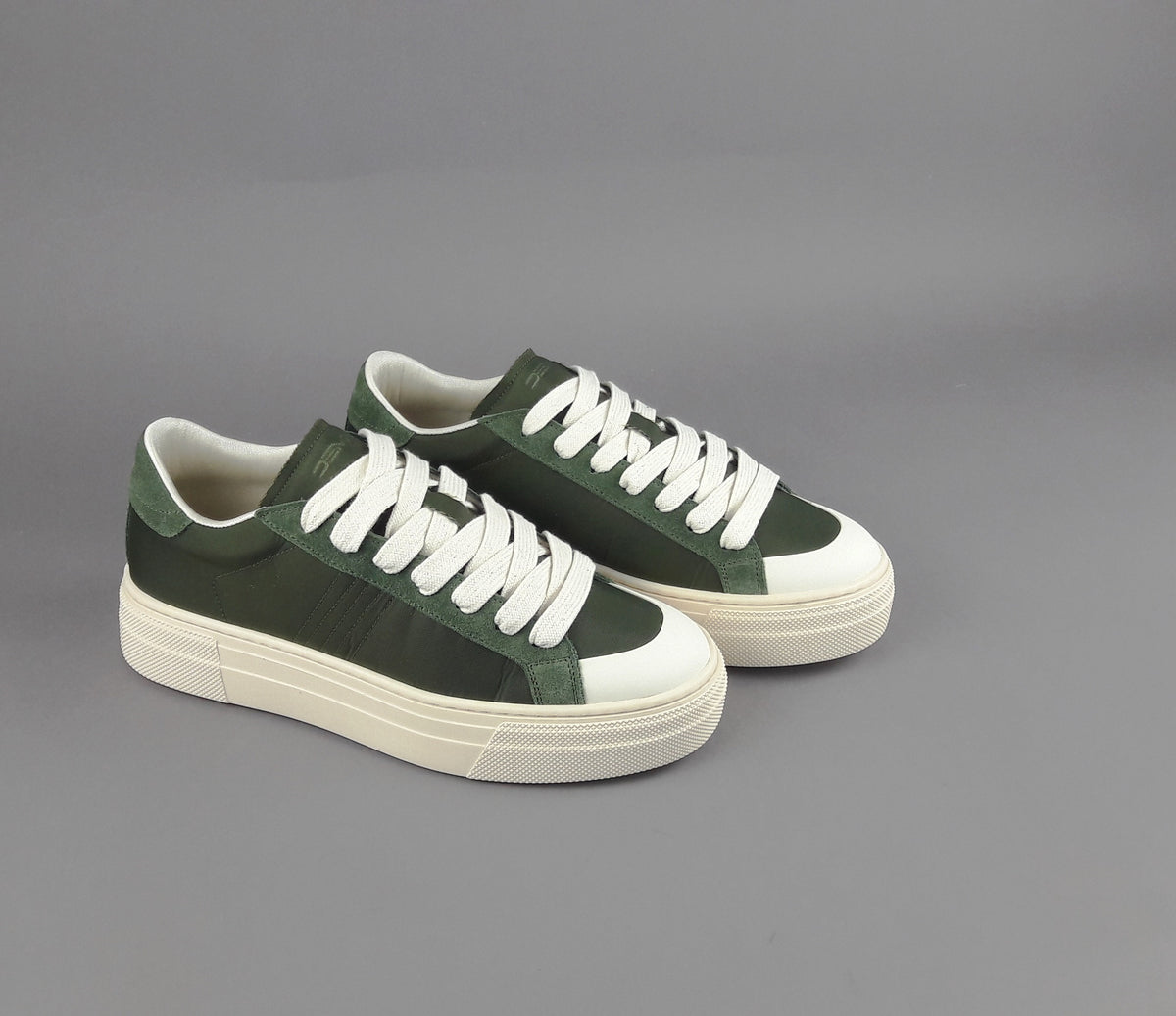 Demna Sneakers Uomo Camoscio Tela Verde Militare