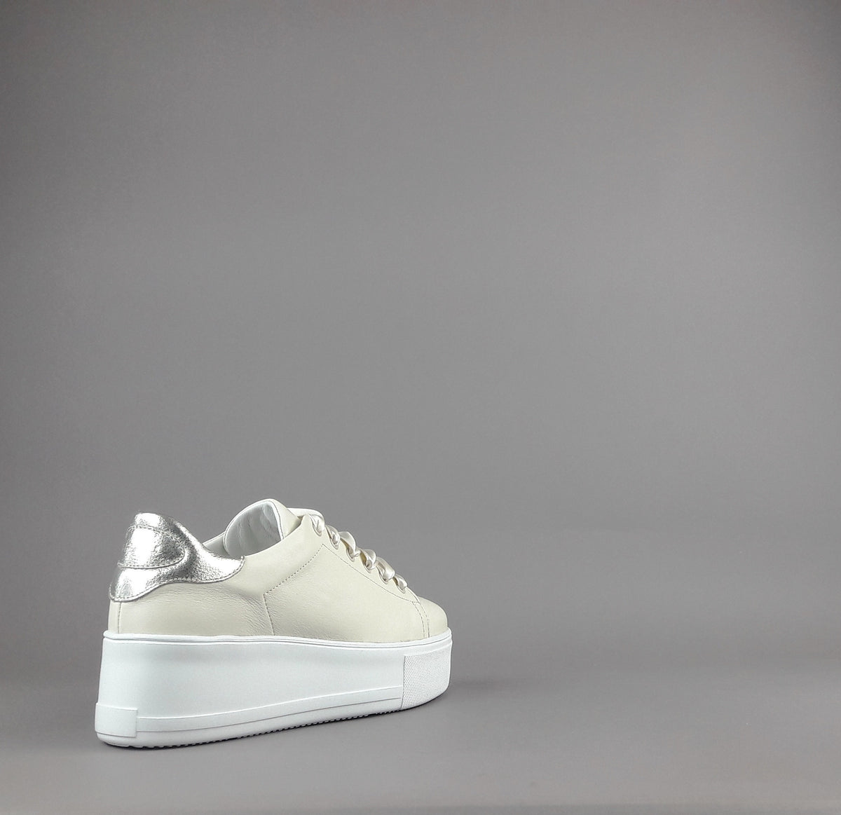 Frau Sneakers Platform Donna Pelle Avorio