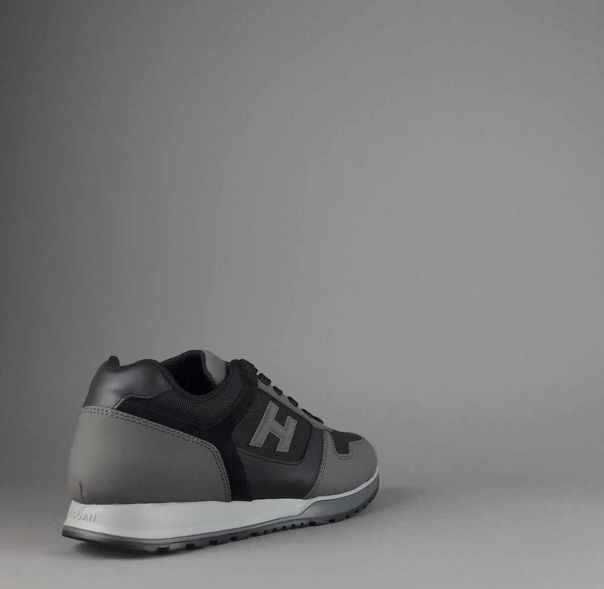 Hogan Sneakers H321 Uomo Pelle Gommata Tela Grigio Scuro Nero H Flock