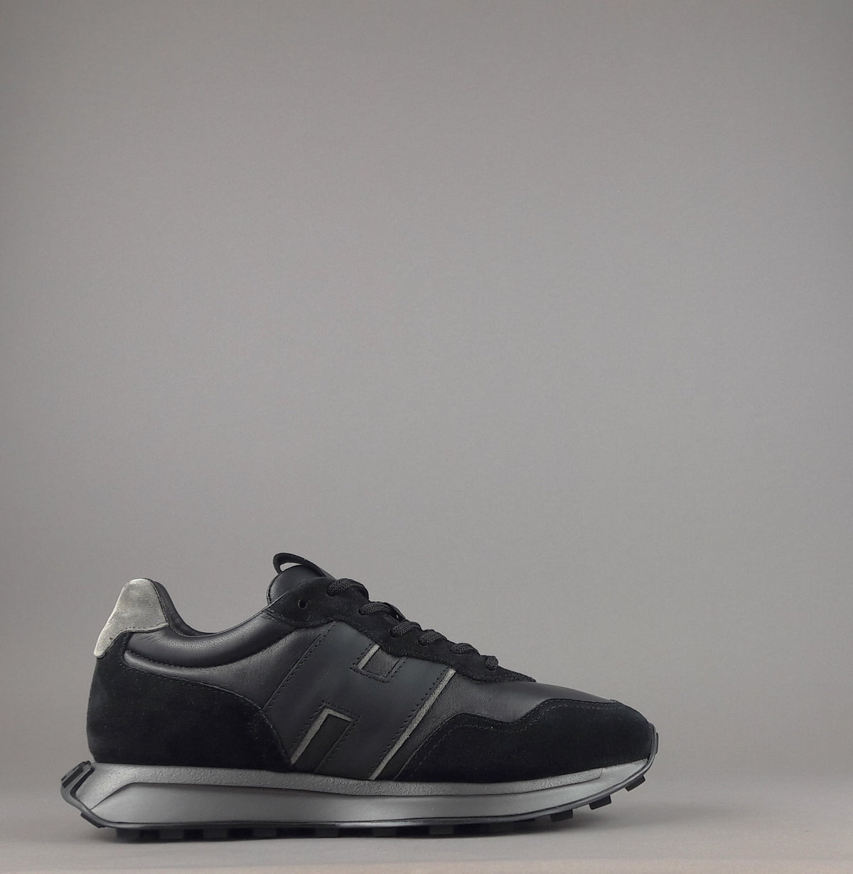 Hogan Sneakers H601 Uomo Camoscio E Pelle Nero H Cucita