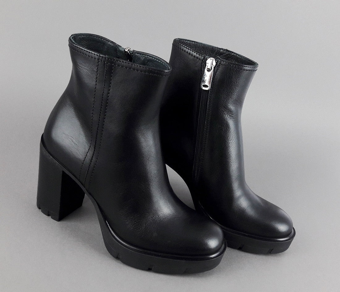 Janet Sport Tronchetto Donna Amanda Pelle Nero Zip Laterale