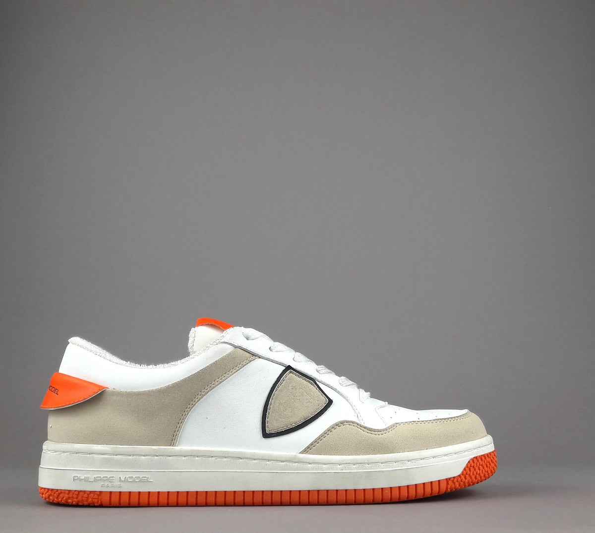 Philippe Model Sneakers Uomo Low Lyon Microfibra Vegan Bianco Arancio Fluo