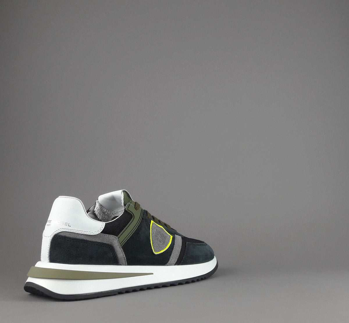 Philippe Model Sneakers Uomo New Tropez 2.1 Camoscio Tela Antracite Spoiler Bianco